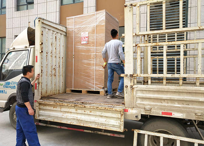 恩施某装饰公司采购201双吹感应互锁风淋室