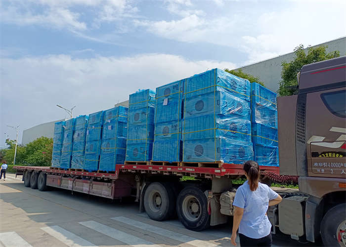 湖南怀化某公司采购净化板单吹手动风淋室